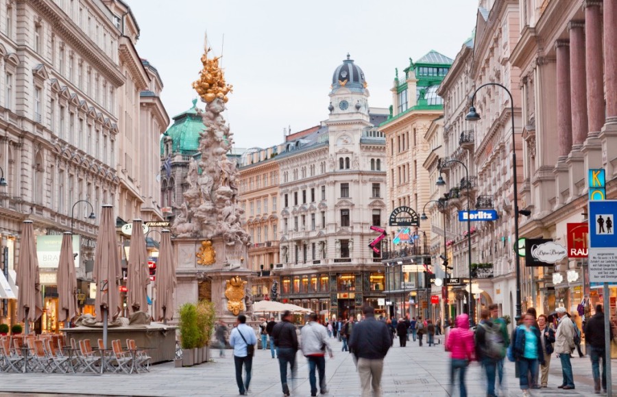 Ekdromi Vienna 03